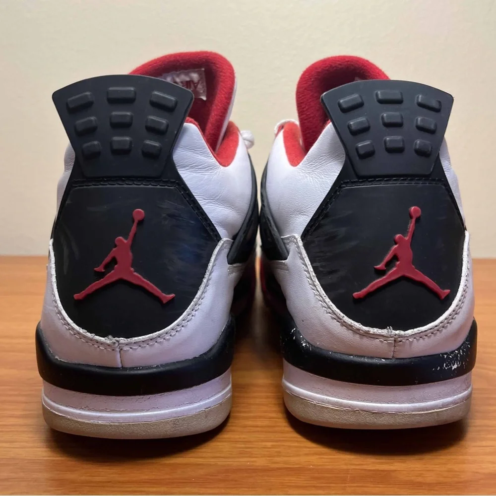 Jordan 4 Fire Red 2012_9